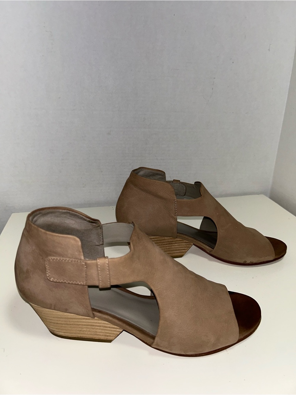 Eileen Fisher Tan Nubuck Peep Toe Cutout Wedge Heel Bootie Sandal